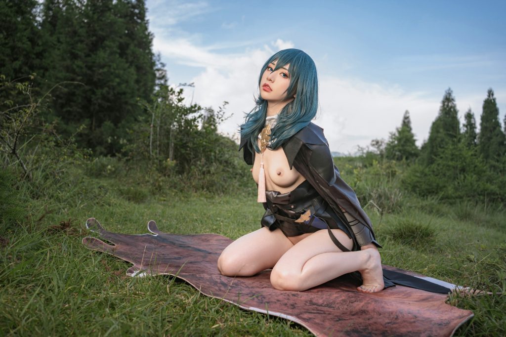 Ảnh sex gái xinh cosplay game ngoài trời cực hấp dẫn 39 gai sex gai xinh cosplay game 39