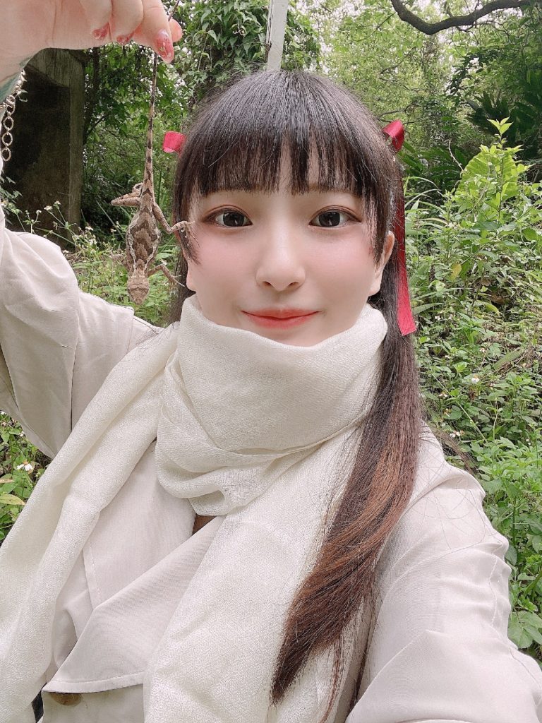 Em gái cosplay con cừu với nhiều pha khoe lồn siêu múp rụp 13 anh sex em gai xinh cosplay con cuu13