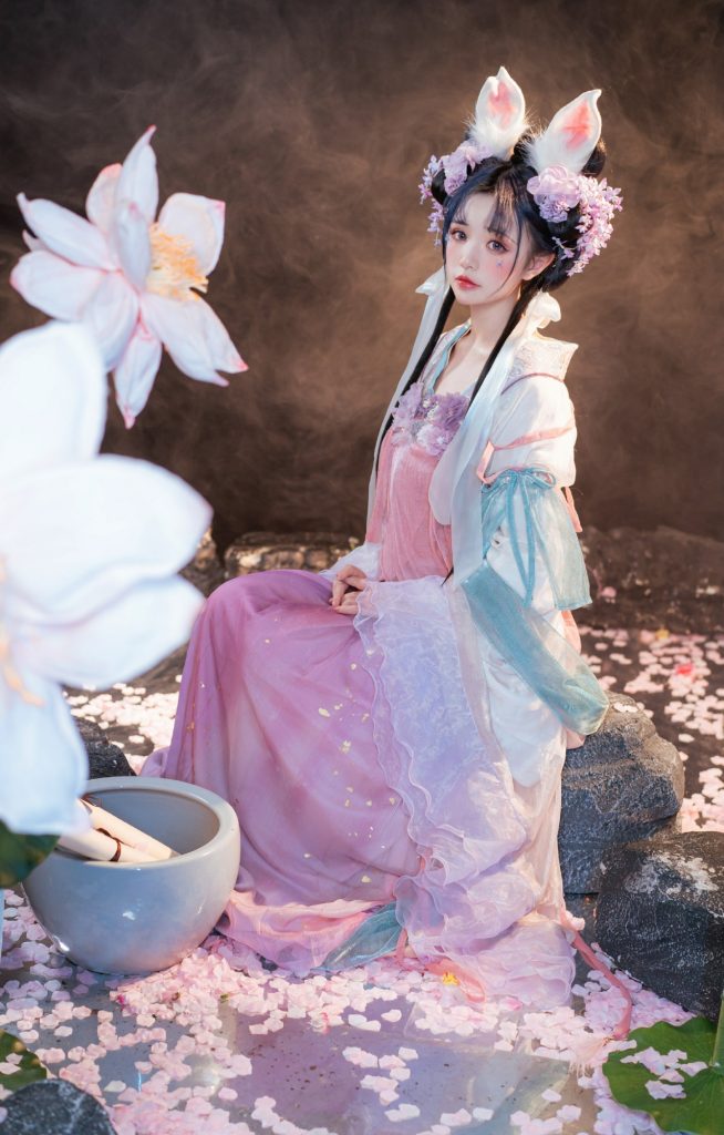 +60 ảnh sex cosplay hồ ly 9 đuôi Ahri LMHT đẹp mê người 2 anh sex gai xinh cosplay ho ly 9 duoi2