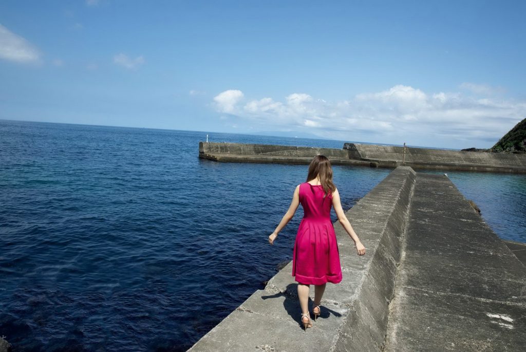 Ảnh nude gái xinh tắm tiên bên bờ sông - Xem ngay kẻo muộn 1 anh sex khoe lon ben bo song1