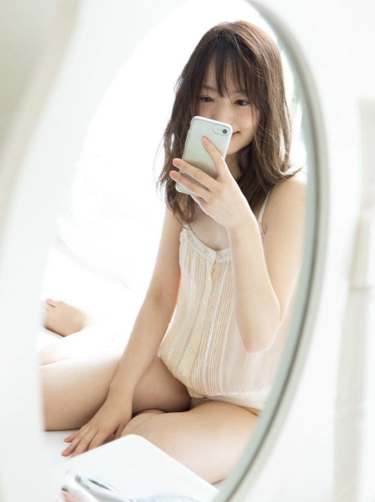 Ảnh nude gái xinh tắm tiên bên bờ sông - Xem ngay kẻo muộn 10 anh sex khoe lon ben bo song10