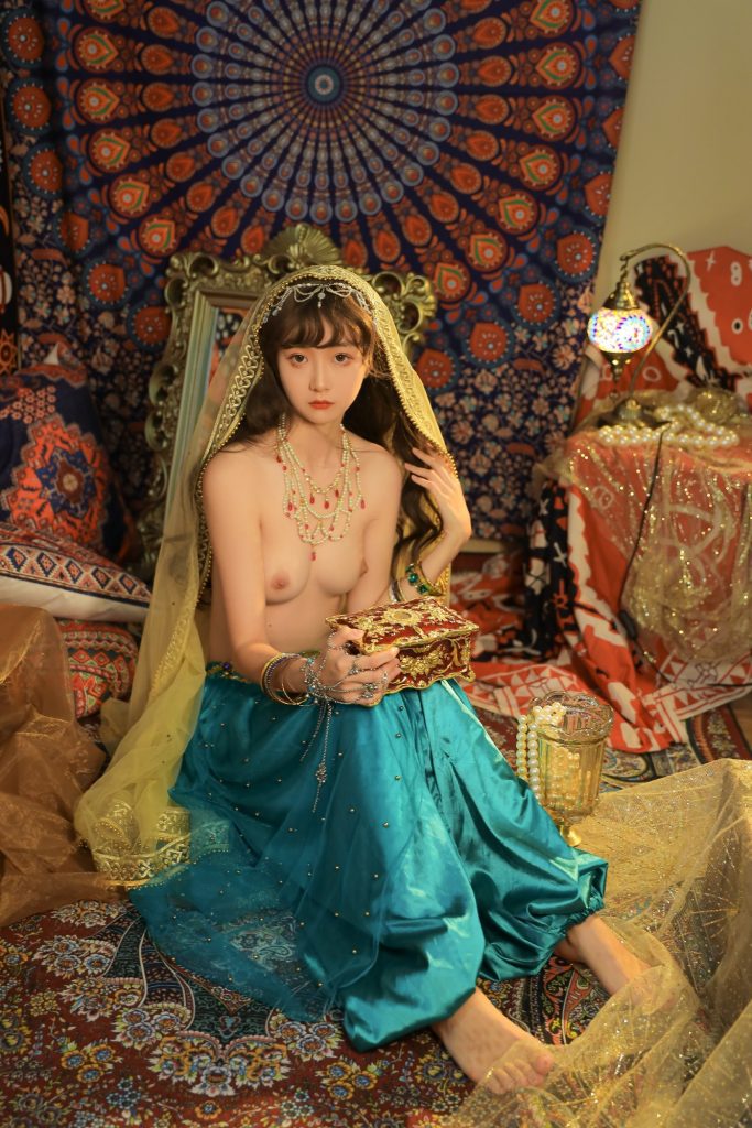 hinh sex gai xinh doi khan che dau6