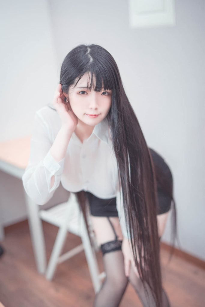 +40 ảnh sex gái xinh văn phòng khoe lồn đỏ hỏn 1 anh sex gai van phong voi sextoy1