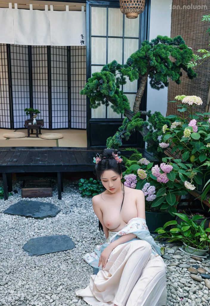 Ảnh sex cổ trang gái xinh thân hình bốc lửa 13 Anh sex co trang gai xinh than hinh boc lua 13