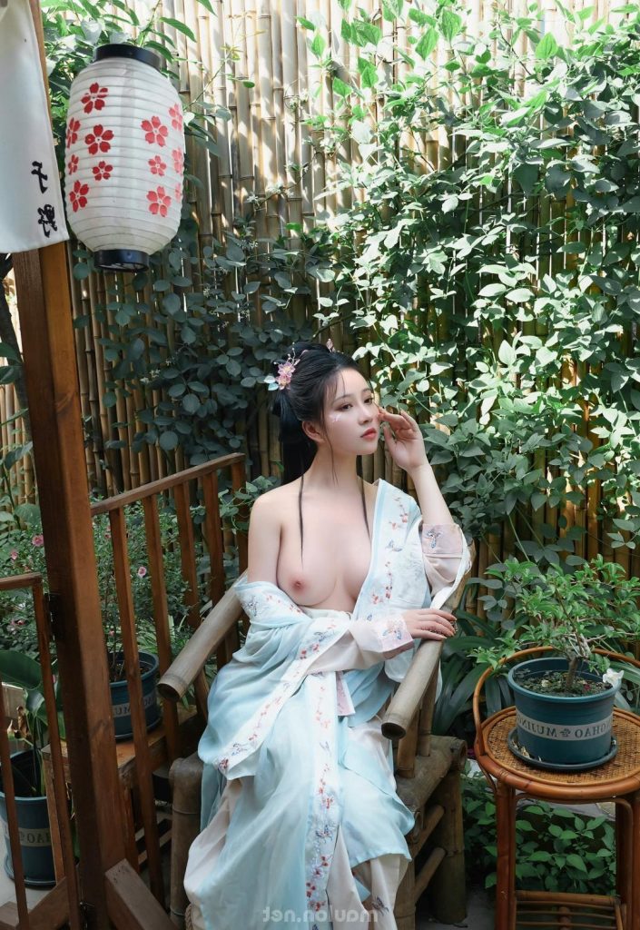 Ảnh sex cổ trang gái xinh thân hình bốc lửa 27 Anh sex co trang gai xinh than hinh boc lua 27