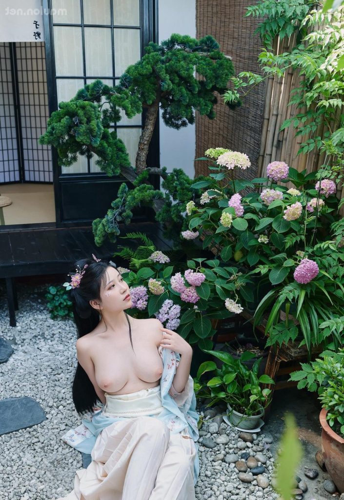 Ảnh sex cổ trang gái xinh thân hình bốc lửa 9 Anh sex co trang gai xinh than hinh boc lua 9