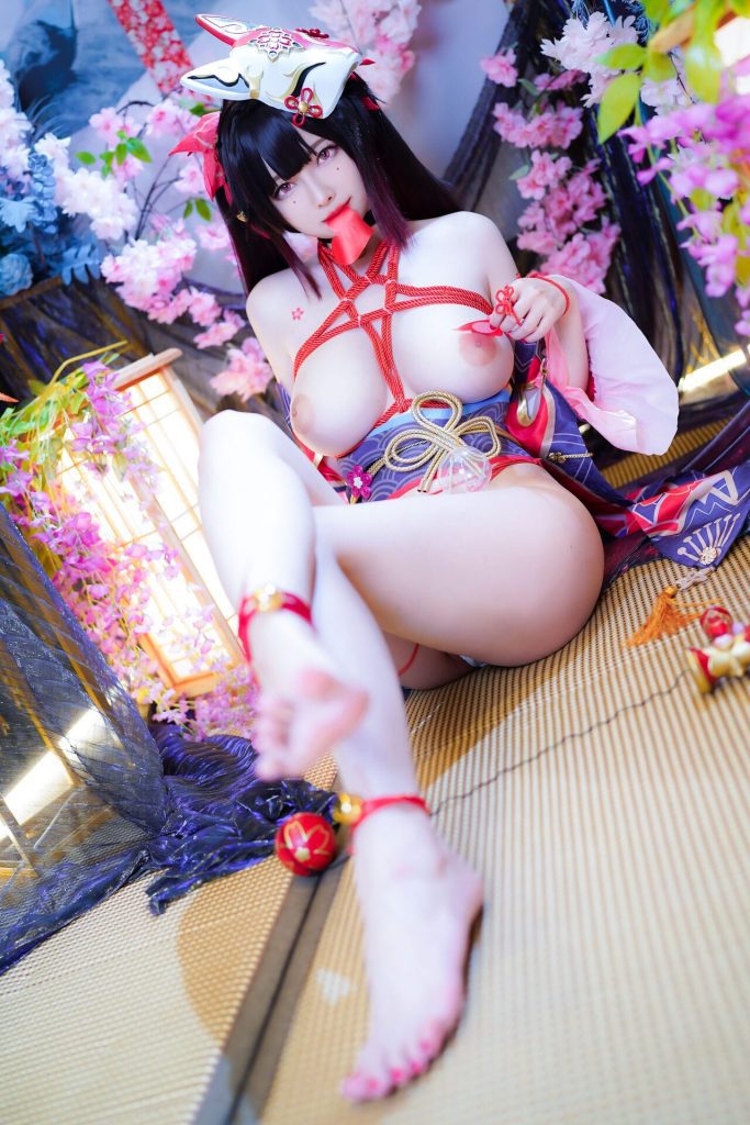 +63 Hình sex gái xinh cosplay đeo mặt nạ cáo khoe lồn đỏ múp 53 hinh sex gai xinh cosplay deo mat na cao 53