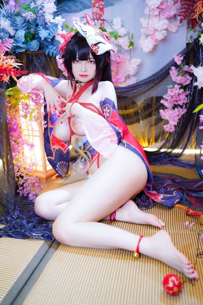 +63 Hình sex gái xinh cosplay đeo mặt nạ cáo khoe lồn đỏ múp 61 hinh sex gai xinh cosplay deo mat na cao 61
