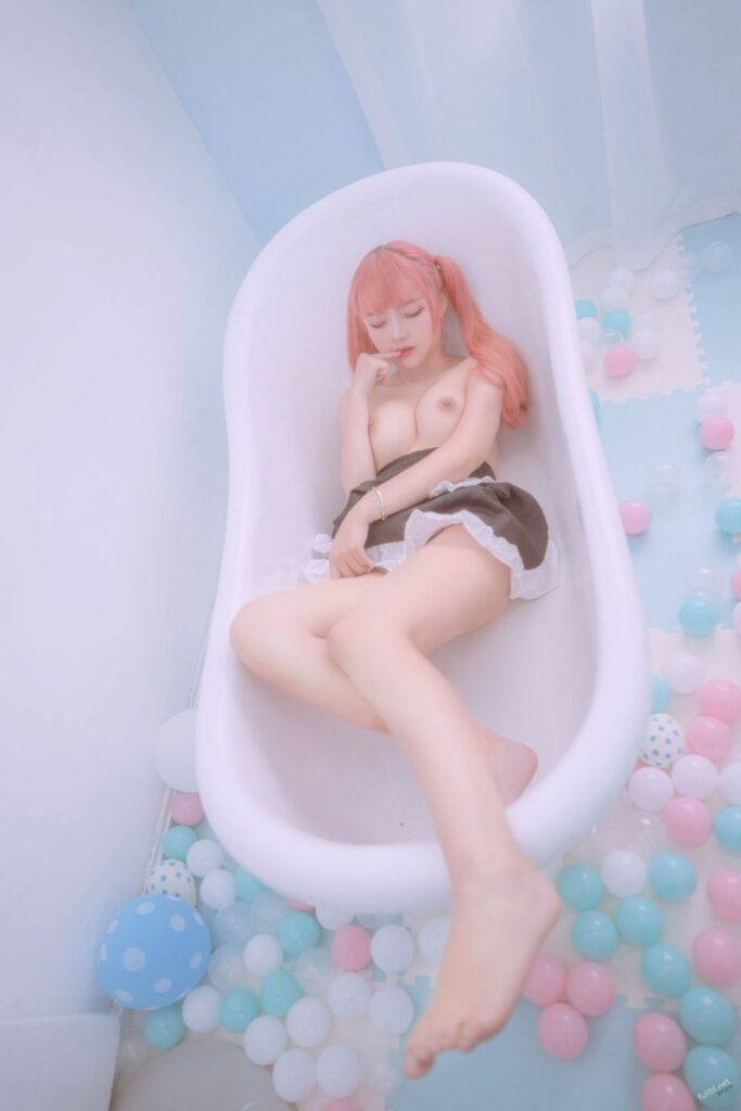 gai xinh banh hang khoe lon cuc de thuong 30